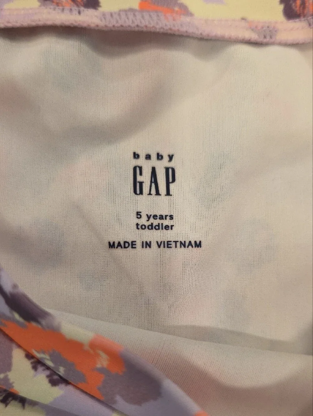 GAP matching rashguard